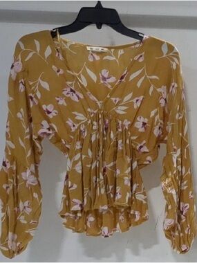 Billabong Mustard Floral LS Flowy VNeck Cinch Waist Blouse. Sz M